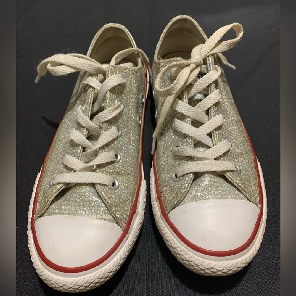 Converse Girls Glittered Sneakers  Size 2